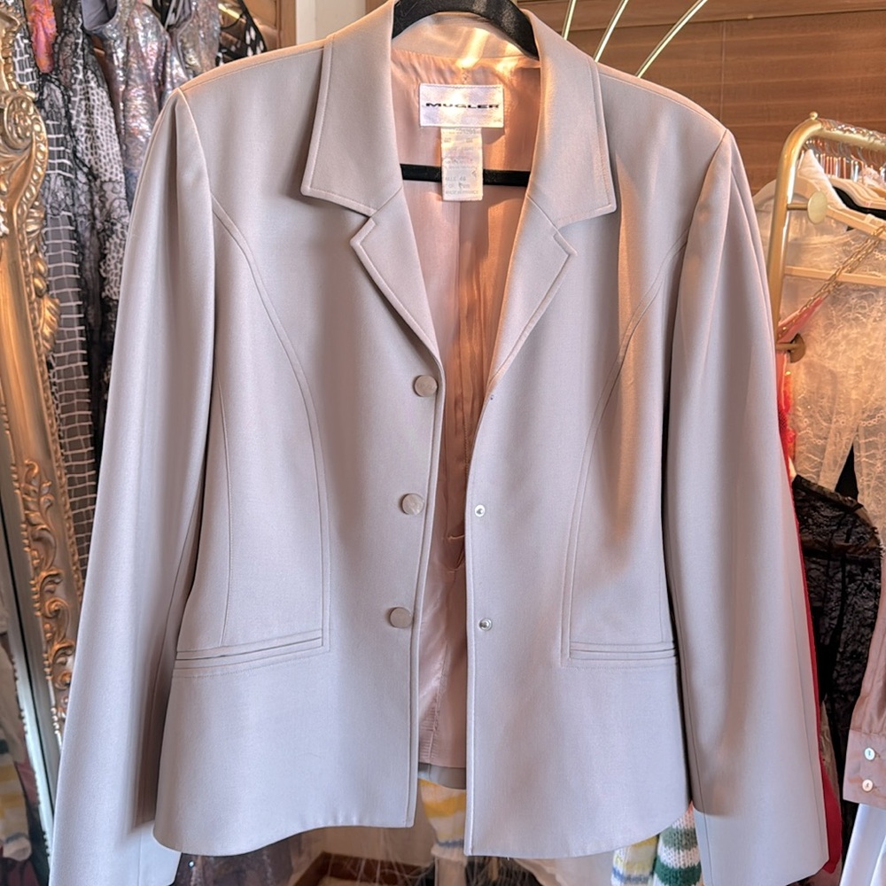 MUGLER, Made In France, Oat Blazer W/Designer M Buttons, Size 46, 100% Authentic
